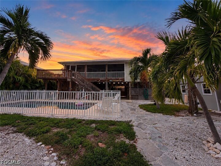 Property Photo: 2708 Sanderling Court FL 33956