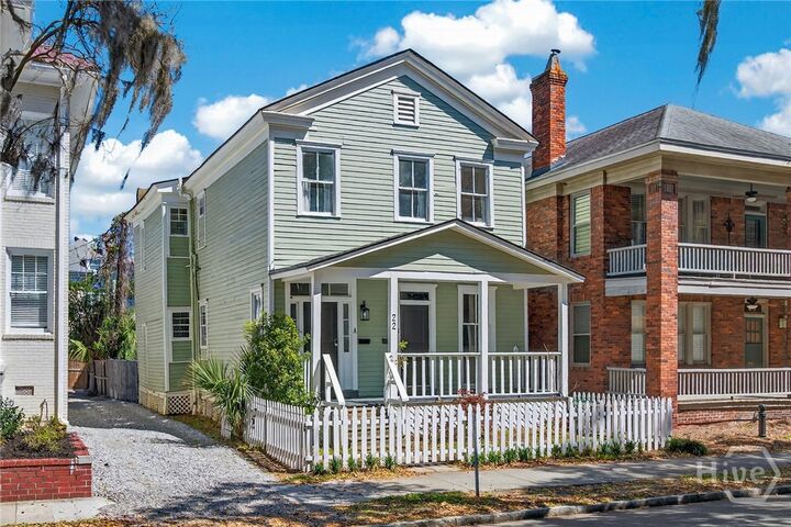 Property Photo:  22 E 37th Street  GA 31401 