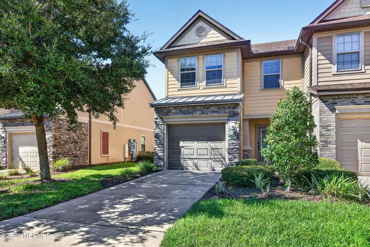Property Photo:  7019 Butterfly Court  FL 32258 