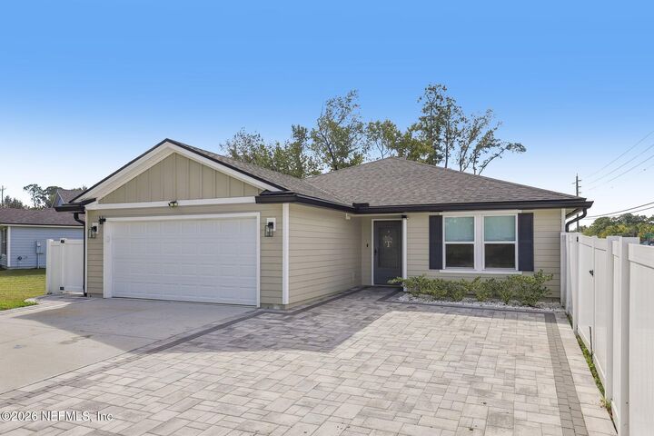 Property Photo:  1068 Clay Street  FL 32003 