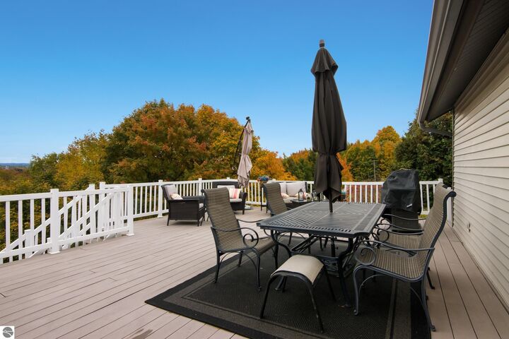 Property Photo: 5200 Anna Drive MI 49684