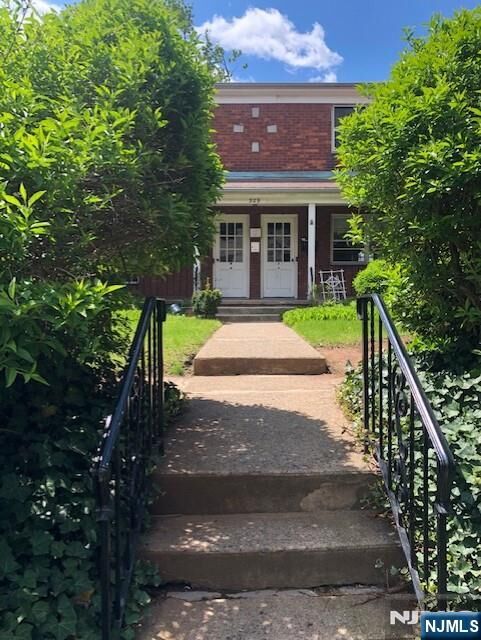Property Photo:  325 Essex Street I  NJ 07601 