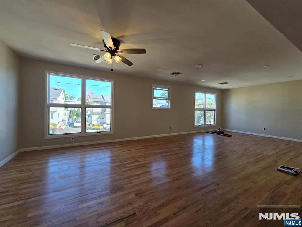 Property Photo:  19 Morton  NJ 07031 