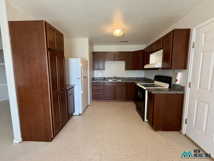 Property Photo: 316 W Runyan Ave W NM 88210