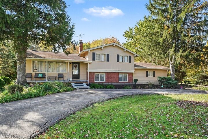 Property Photo:  566 Crackel Road  OH 44202 