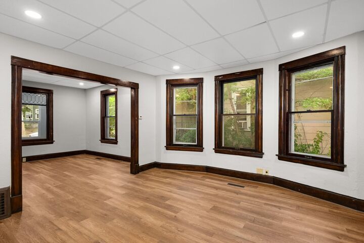 Property Photo:  1118 N 24th Avenue  MN 55411 