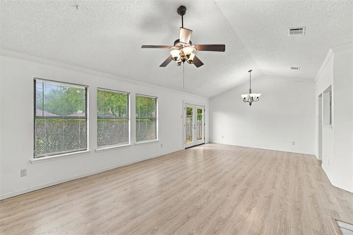 Property Photo:  2104 Ruidoso Drive  TX 76712 