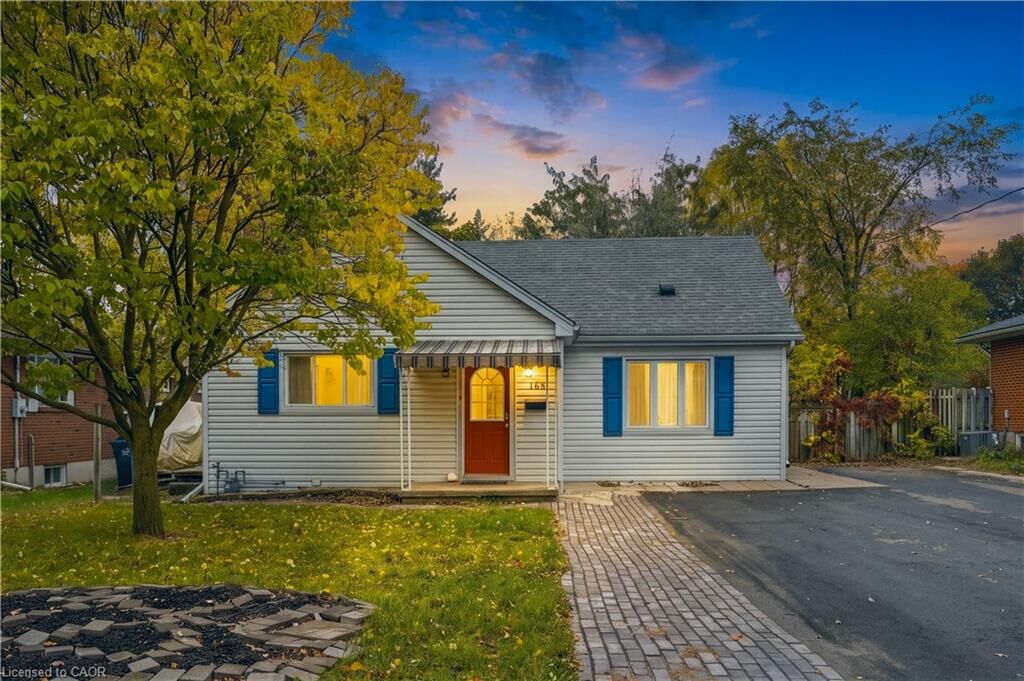 Property Photo:  168 Fifth Avenue 2  ON N2C 1P7 