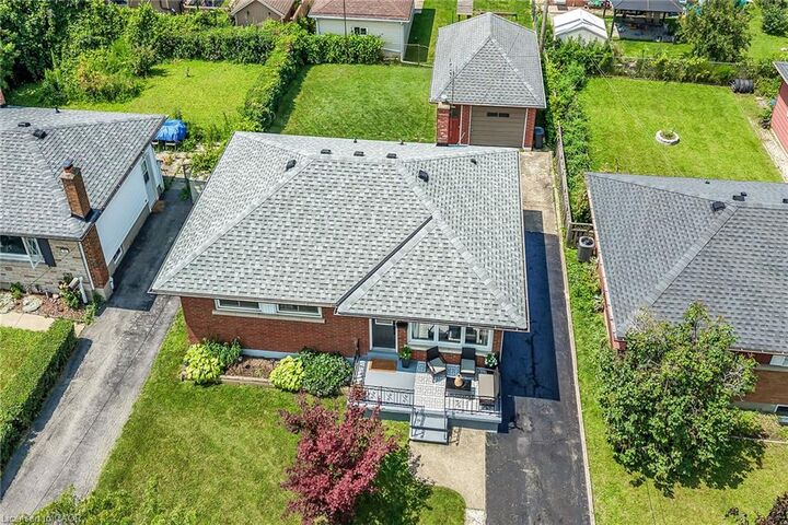 Property Photo:  13 Allanburg Road S  ON L2T 2R8 