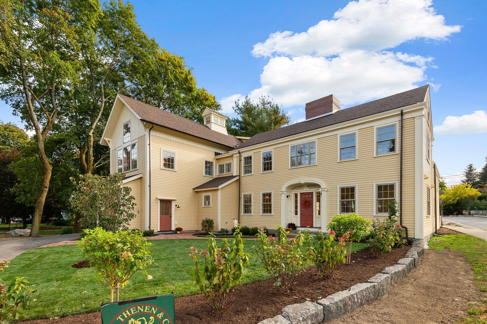 Property Photo:  2 Pleasant St 2  MA 02421 