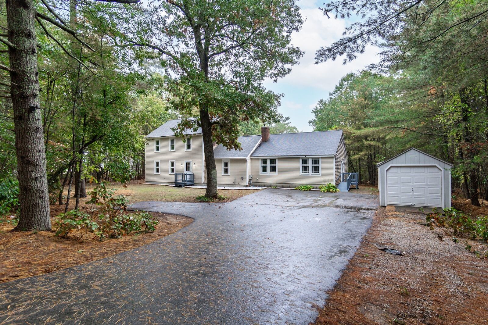 Property Photo:  9 Russell Holmes Way  MA 02330 