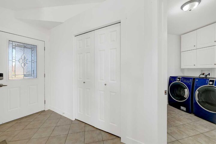 Property Photo:  11445 69 Avenue  AB T8W 0E5 