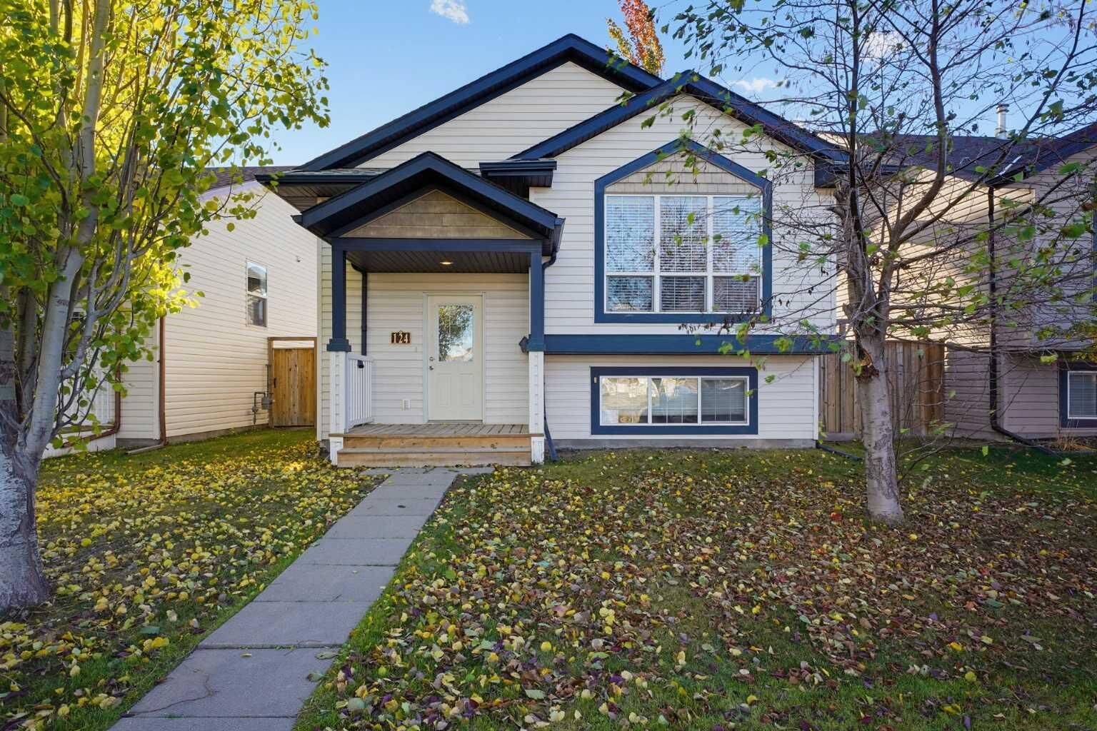 Property Photo:  124 Kentwood Drive  AB T4P 0A5 