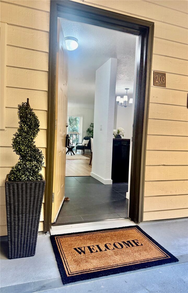 Property Photo: 840 NE 125th Street 203 WA 98125