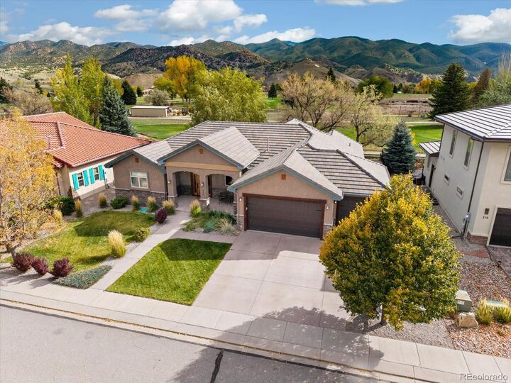 Property Photo:  312 Cottonwood Circle  CO 81201 