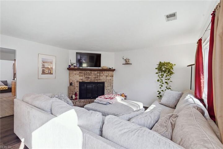Property Photo:  8957 Saint George Ave  VA 23503 