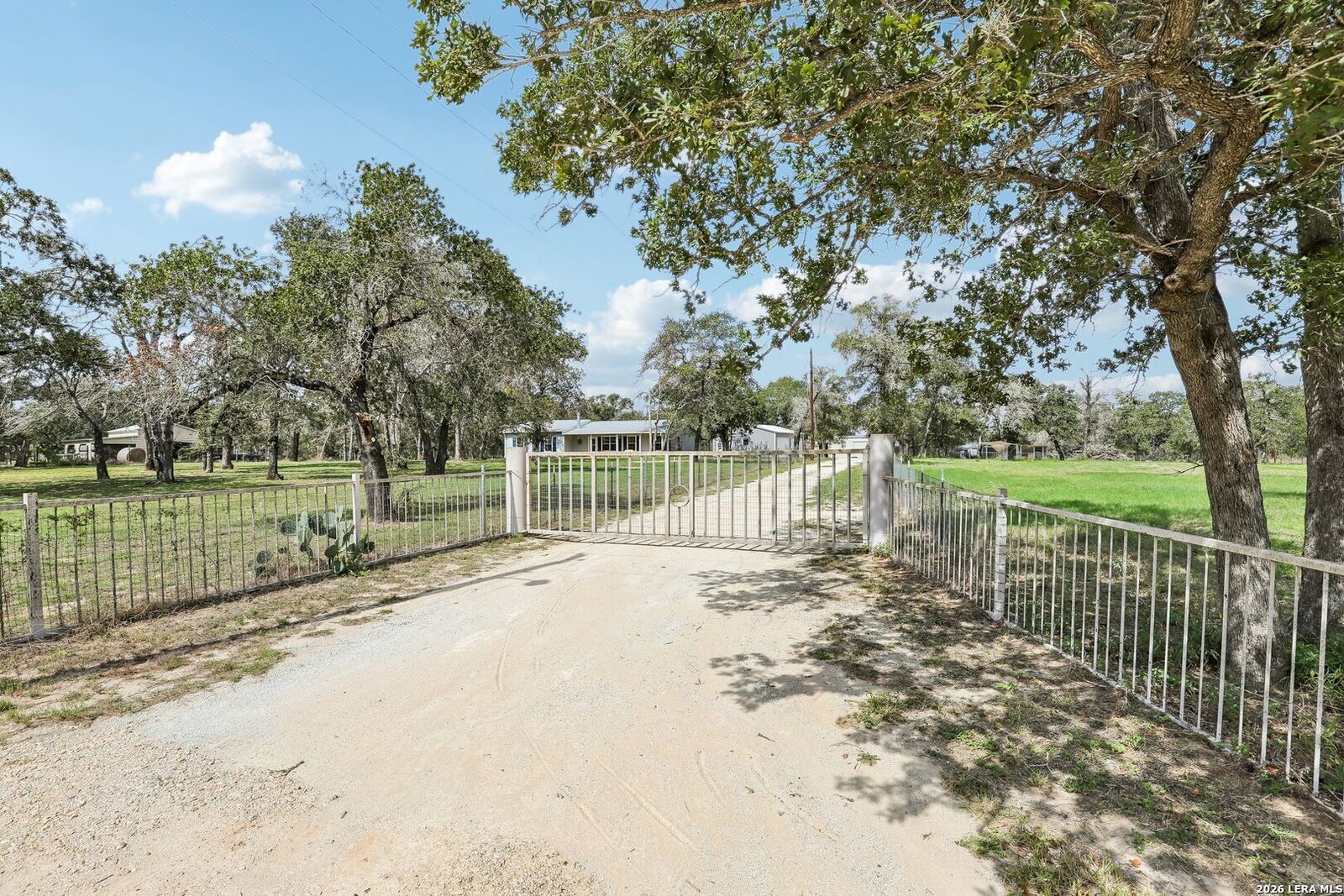 Property Photo:  240 Oak Hollow Dr  TX 78121 