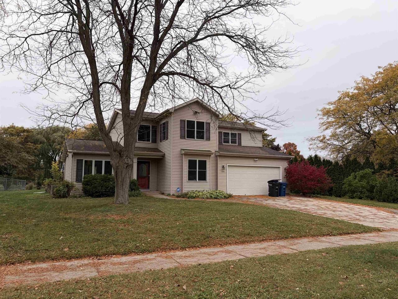 Property Photo: 1325 S Westhaven Drive WI 54904