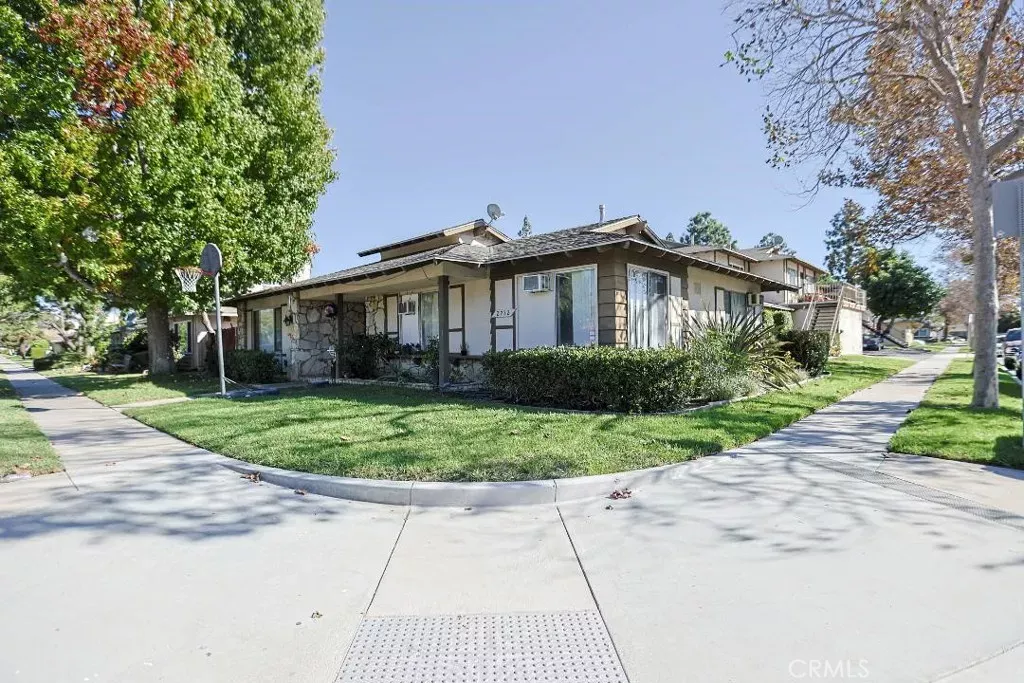 Property Photo:  2732 W Orion  CA 92704 
