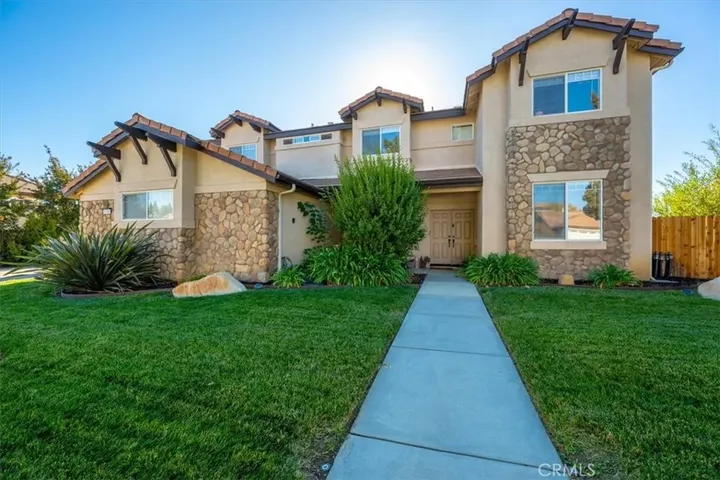 Property Photo:  1711 Skyview Drive  CA 93446 