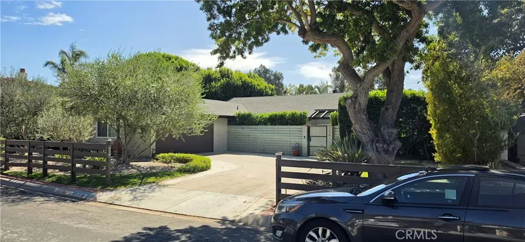 Property Photo:  336 Calle De Andalucia  CA 90277 