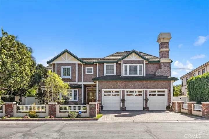 Property Photo:  18732 Jockey Circle  CA 92648 