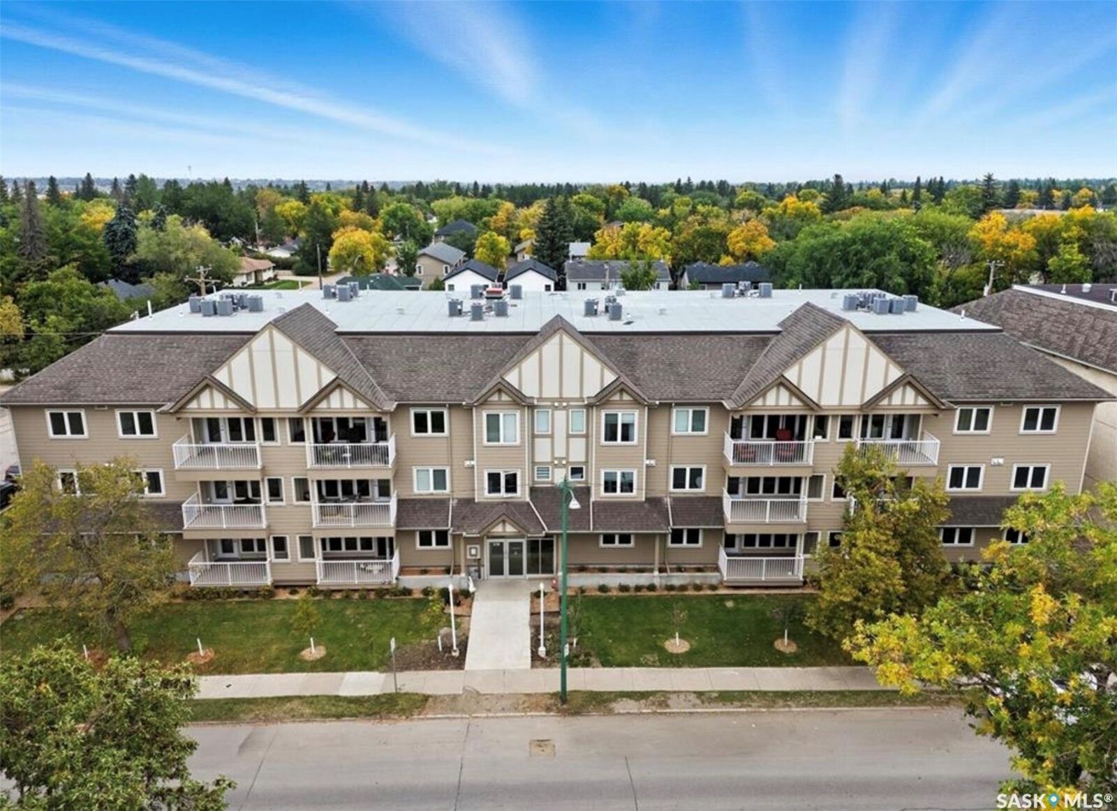 Property Photo:  318 108th Street W 107  SK S7N 1P8 