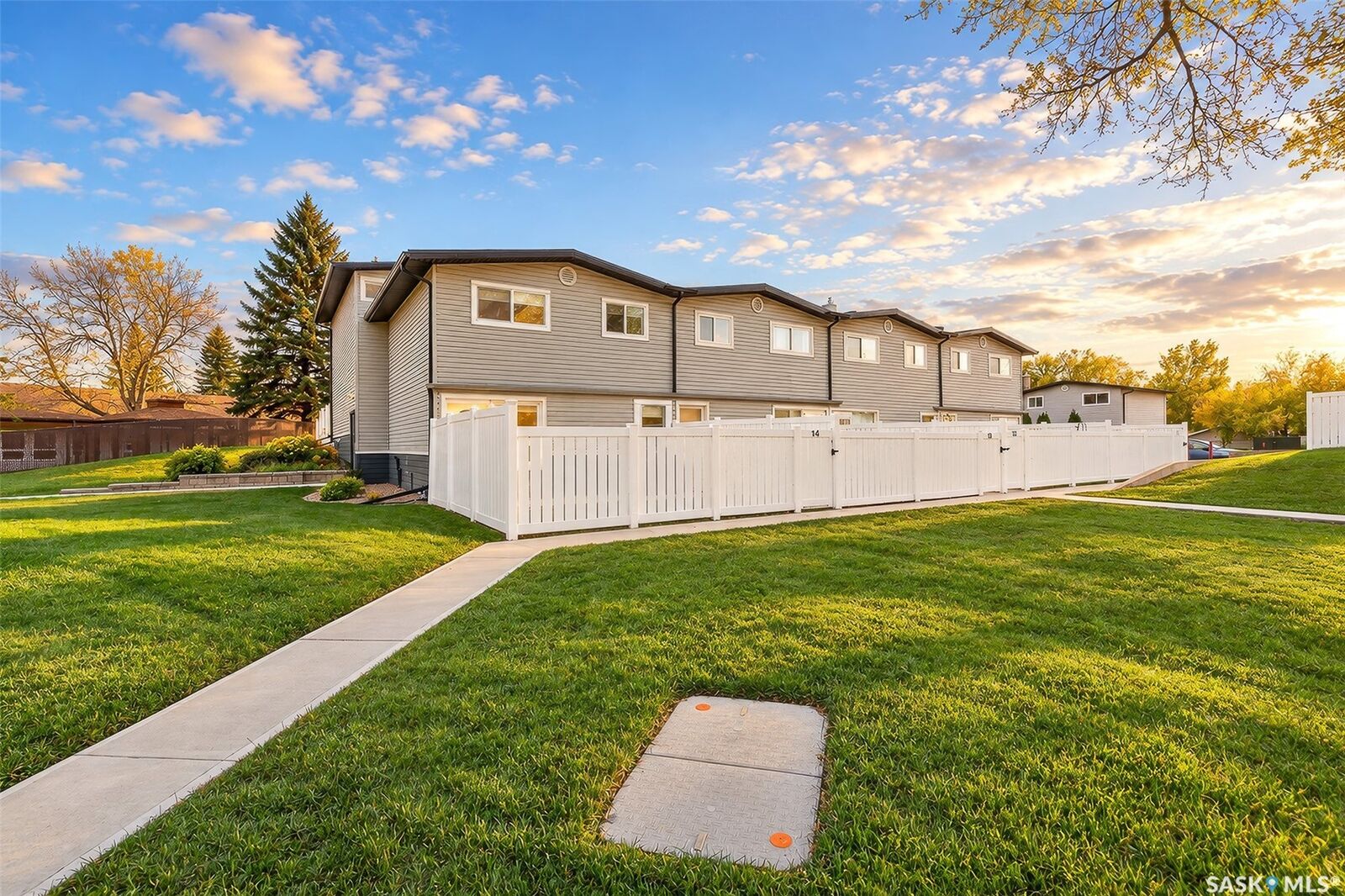 Property Photo:  1292 Gordon Road 14  SK S6H 3E5 