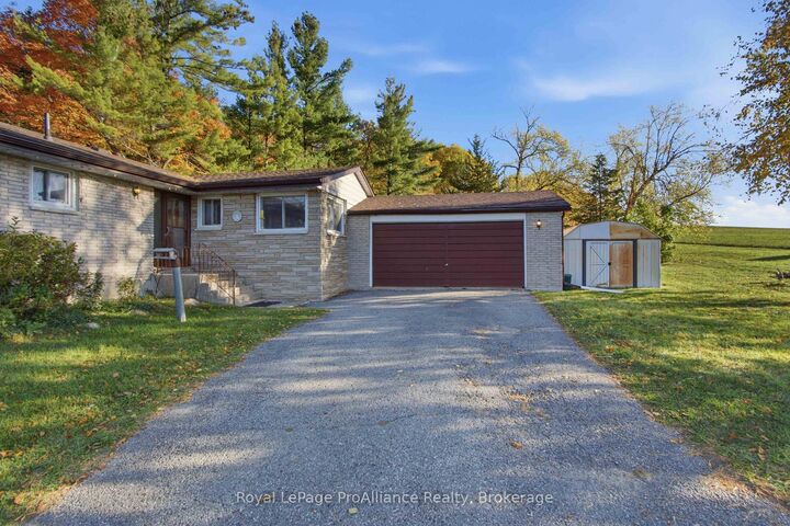 Property Photo:  1347 Stockdale Road  ON K8V 5P6 