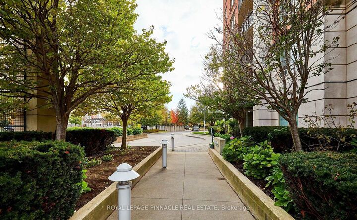 Property Photo:  2325 Central Park Drive 1006  ON L6H 0E2 