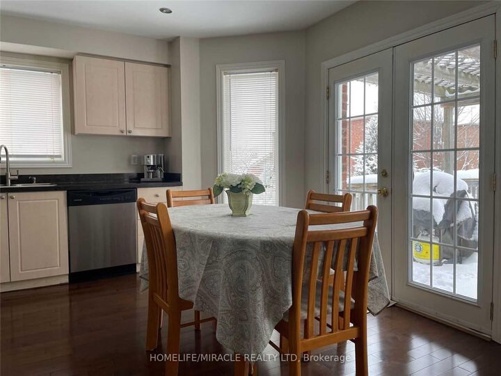 Property Photo:  22 McKenzie Crescent  ON L4N 5R6 