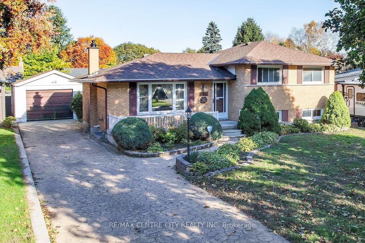 Property Photo:  1478 Glengarry Avenue  ON N5X 1R1 