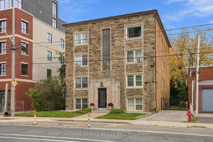 Property Photo:  802 King Street W 2  ON L8S 1K1 