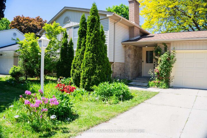 Property Photo:  1095 Prince George Road  ON N6H 4E2 