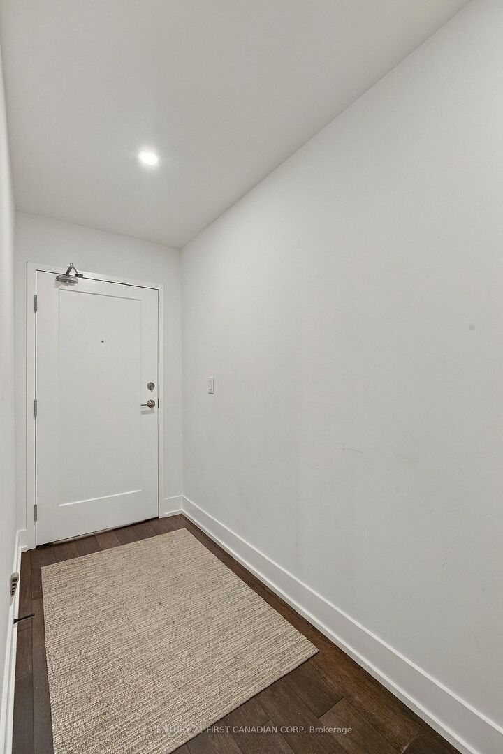 Property Photo: 505 Talbot Street 2406 ON N5X 1C7