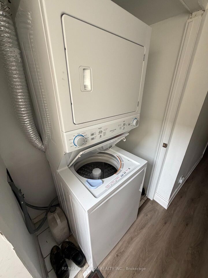 Property Photo:  135 Emerson Avenue Basement Unit 2  ON M6H 3T2 