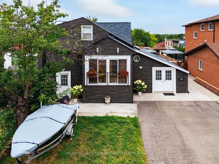 Property Photo:  6 Elmhurst Drive Room #1  ON M9W 2J3 