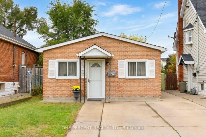 Photo de la propriété:  201 Strathearne Avenue  ON L8H 5K7 