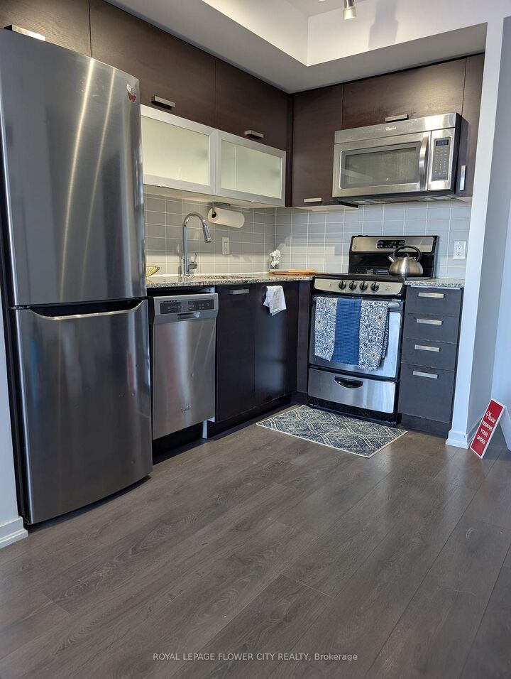 Property Photo:  68 Abell Street 730  ON M6J 0B1 