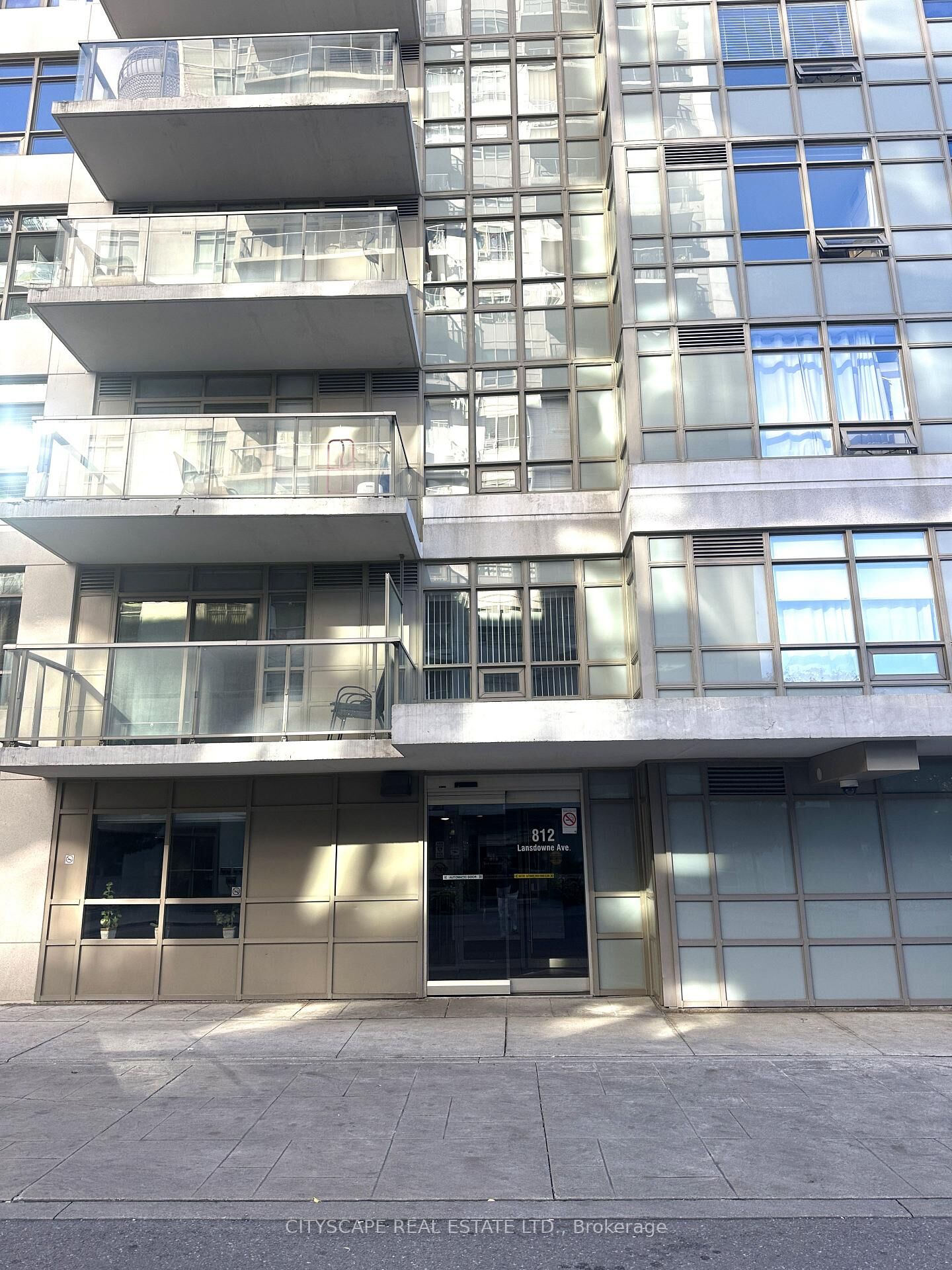 Property Photo:  812 Lansdowne Avenue 605  ON M6H 4K5 