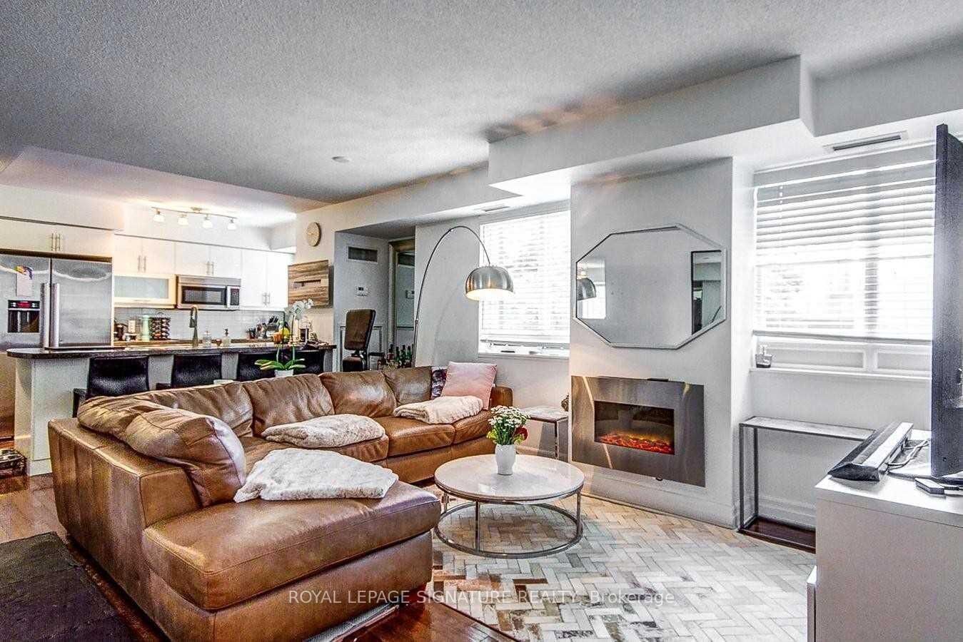 Property Photo: 35 Balmuto Street 503 ON M4Y 0A3