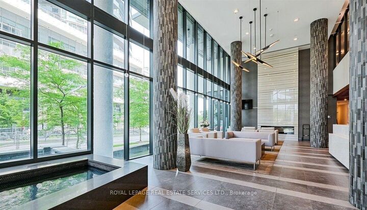 Property Photo:  39 Annie Craig Drive 1702  ON M8V 0H1 