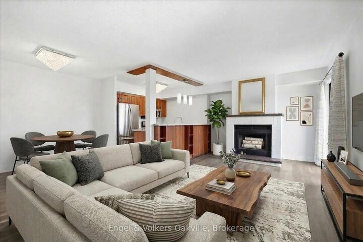 Property Photo:  1000 Cedarglen Gate 625  ON L5C 3Z5 