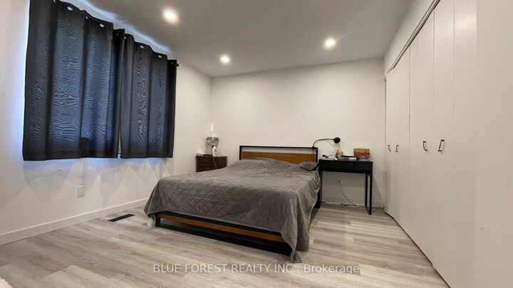 Property Photo: 2-53 Tumbleweed Crescent ON N6E 2N6