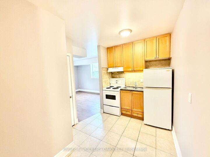 Property Photo: 100 Twenty Fifth Street 18 ON M8V 3P9