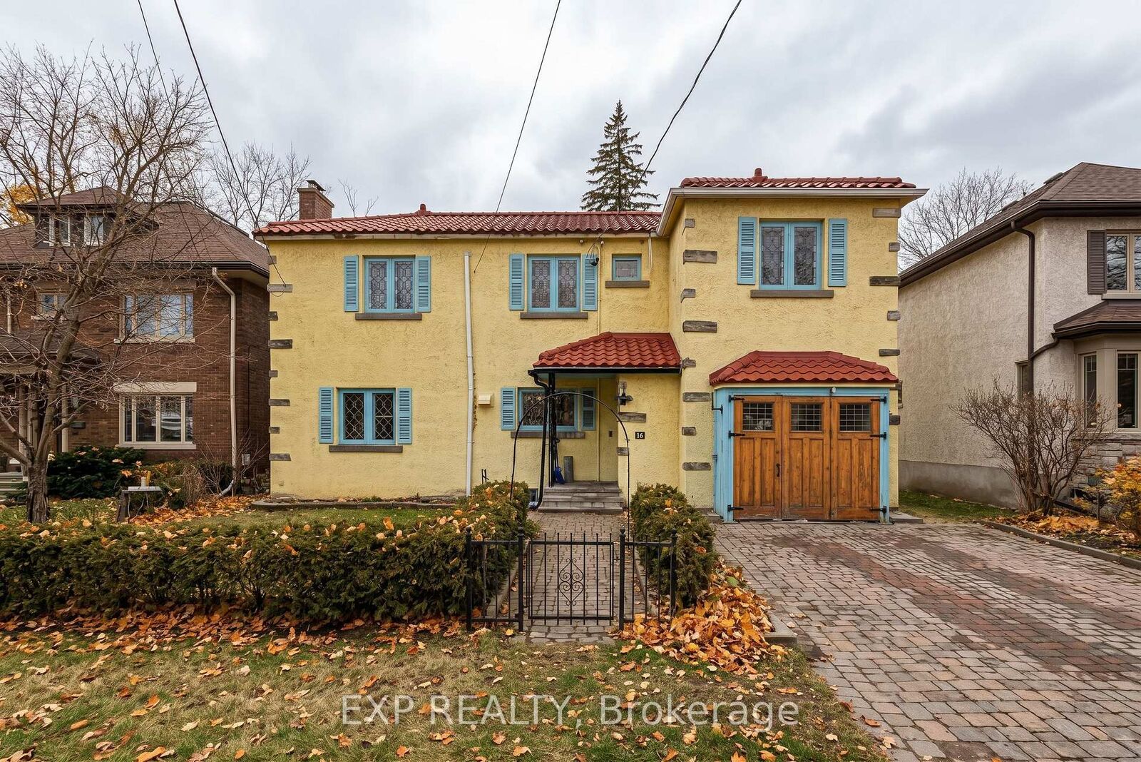 Property Photo:  16 Lakeview Terrace  ON K1S 3H4 