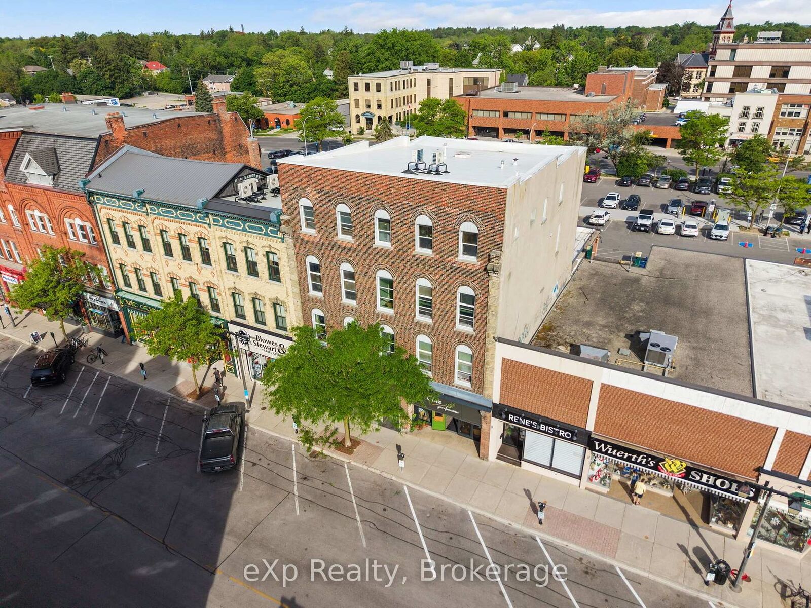 Property Photo:  24 Wellington Street 3  ON N5A 2L2 