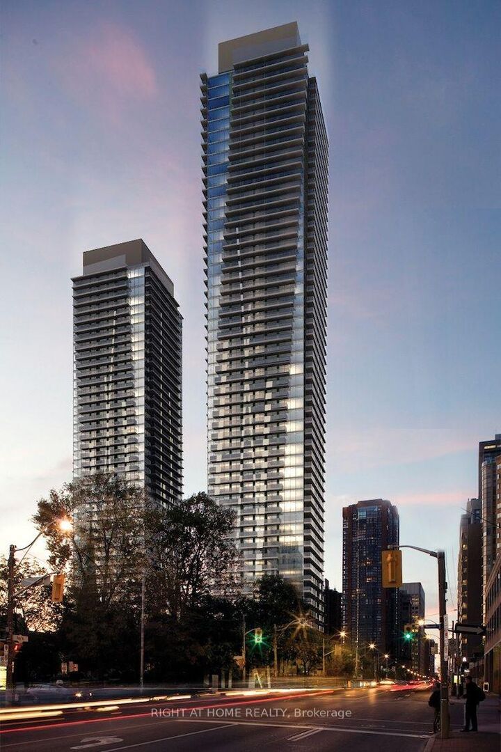 Property Photo:  1080 Bay Street 1002  ON M5S 0A6 
