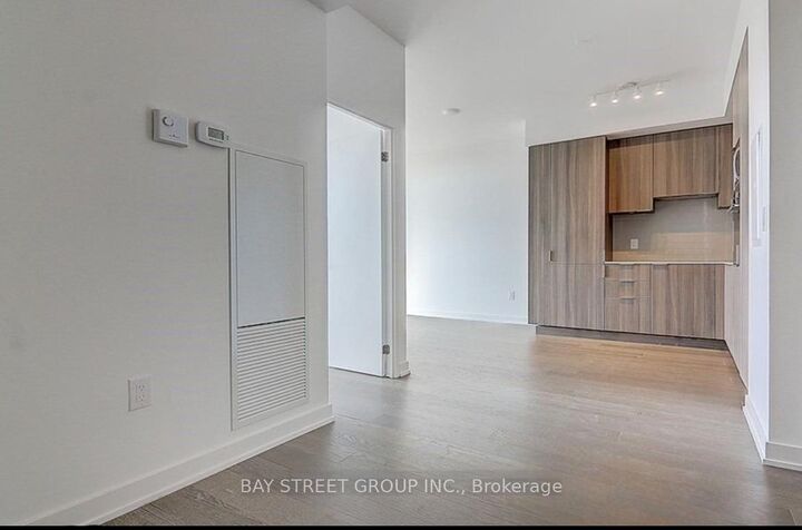 Property Photo:  11 Wellesley Street W 3306  ON M4Y 0G4 