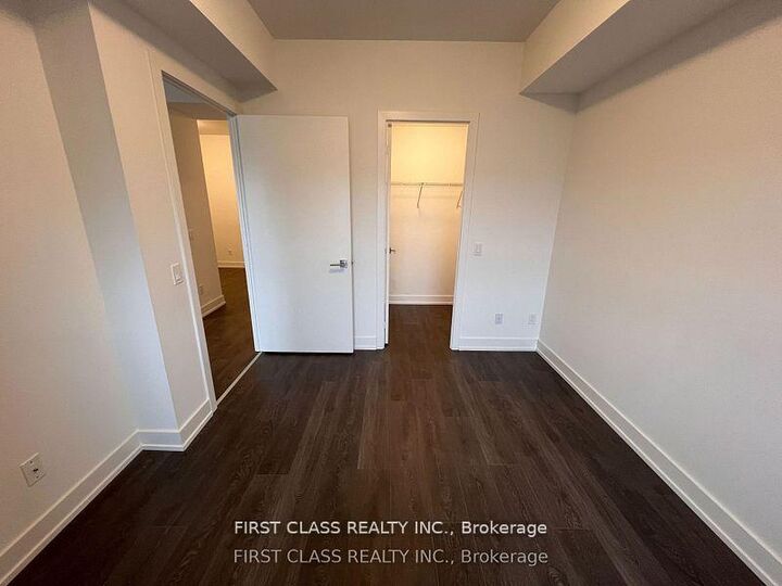 Property Photo:  268 Buchanan Drive 619W  ON L3R 8G8 